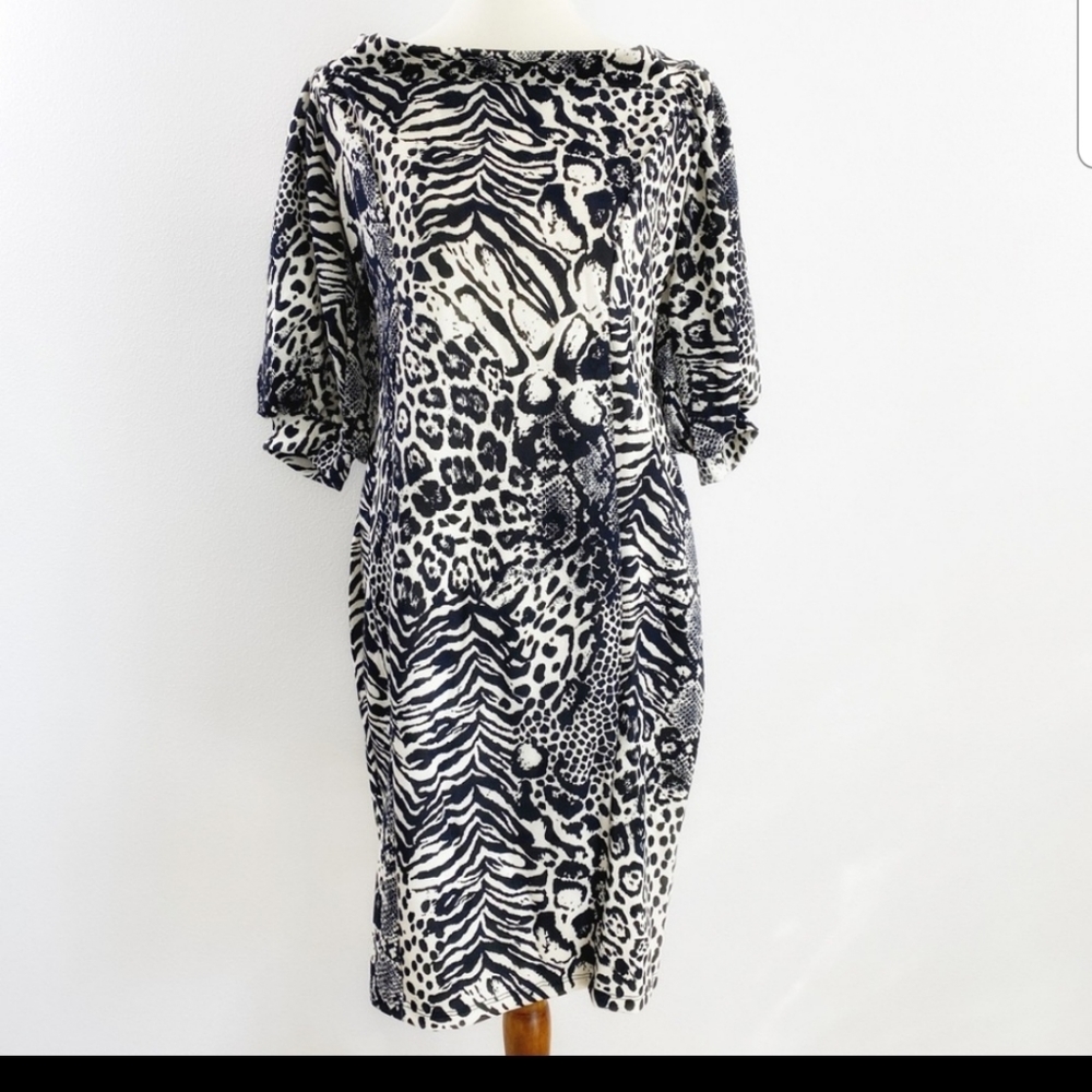 Plus Size Dresses - Picture 3 of 4